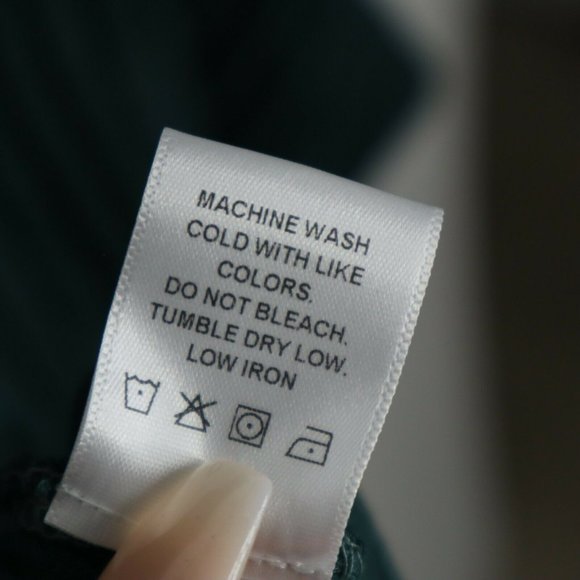 NWT Lovers + Friends Cut Out Turtleneck in Emerald Green SZ XL - Picture 9 of 10